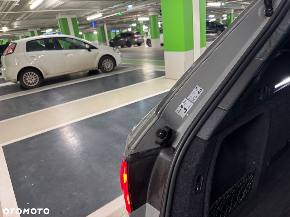 Audi A4 Avant 2.0 TDI S tronic - 28