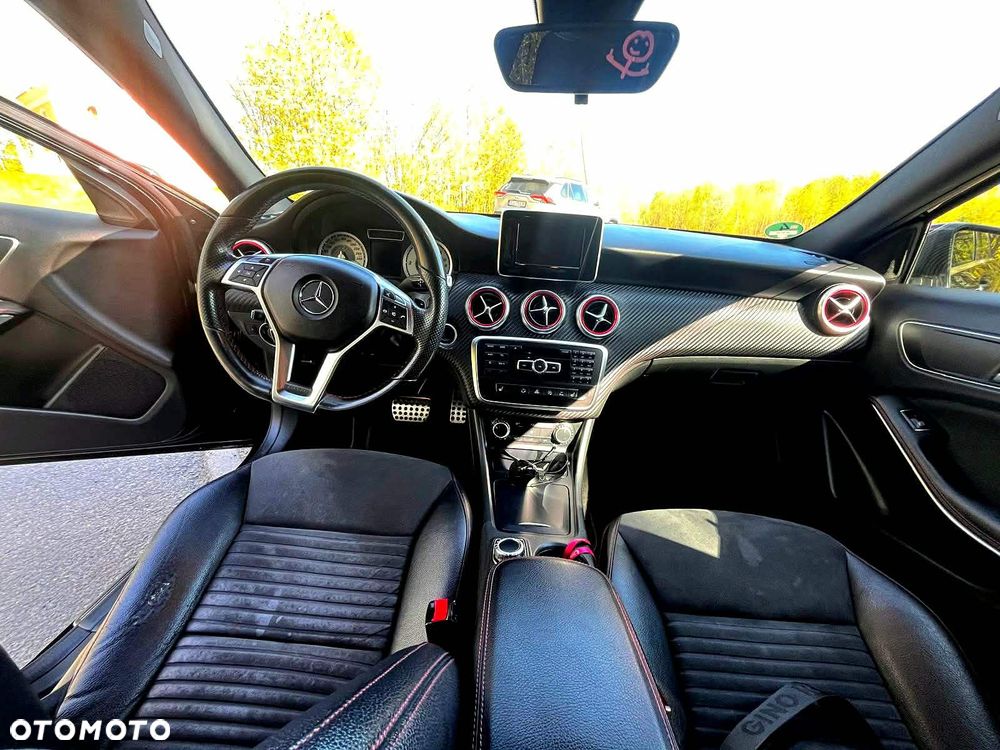 Mercedes-Benz Klasa A 200 d 4Matic 7G-DCT AMG Line - 10