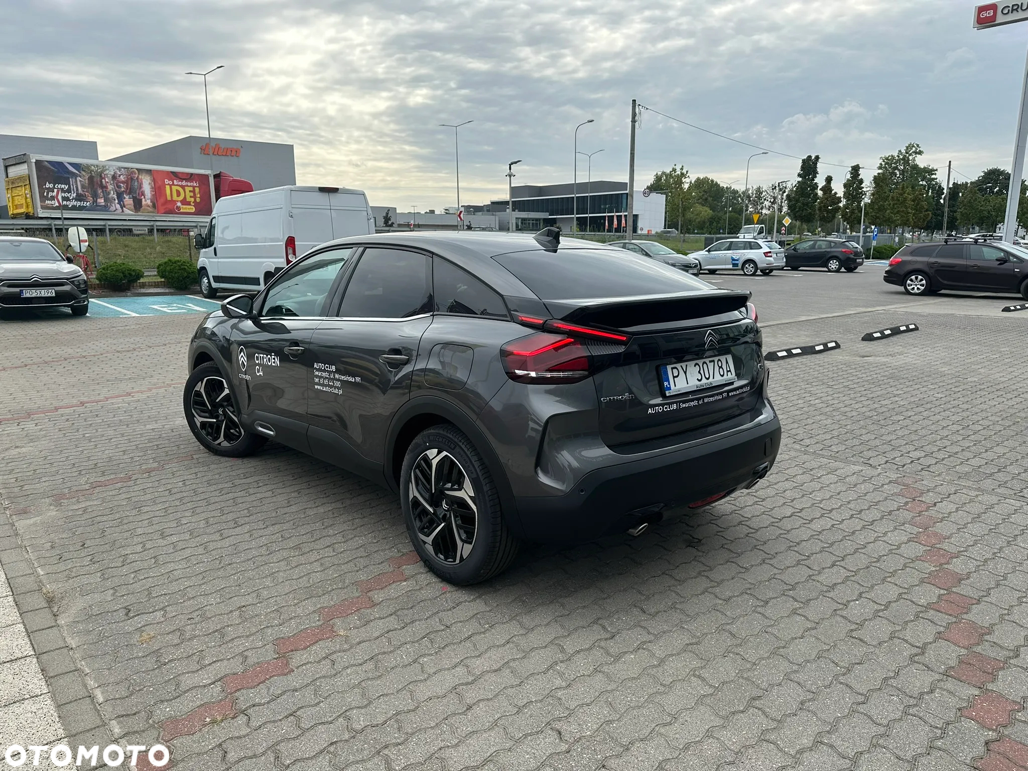 Citroën C4 1.2 PureTech Max S&S - 8
