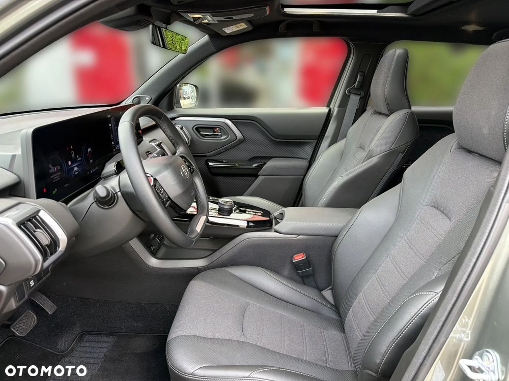 Toyota Urban Cruiser 61kWh Executive - 14
