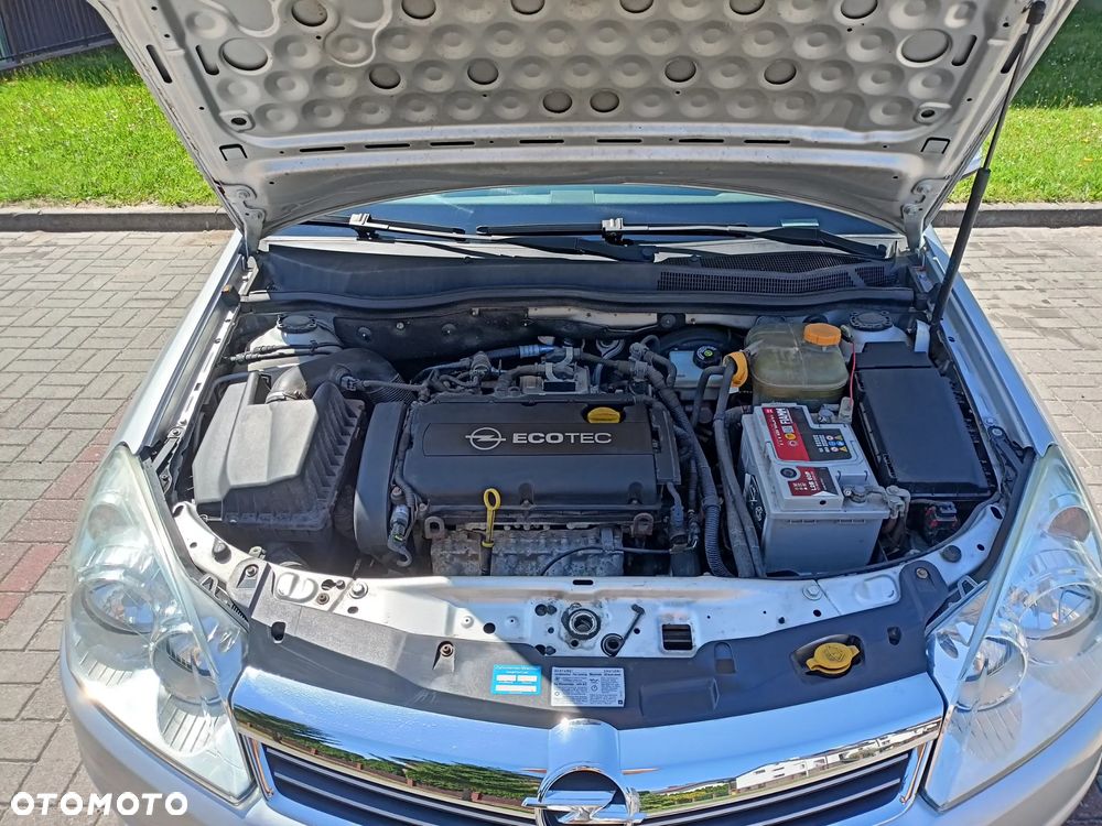 Opel Astra 1.6 Essentia - 14