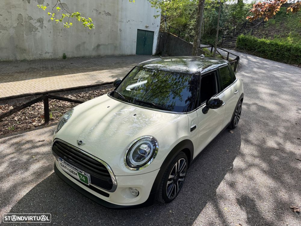 MINI 5 Portas Cooper D Auto - 24