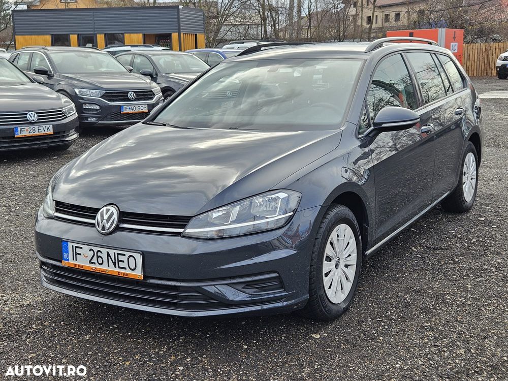 Volkswagen Golf 1.0 TSI Trendline - 1