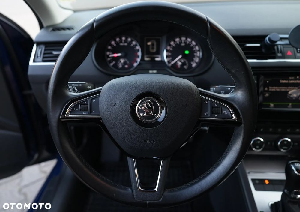 Skoda Octavia 2.0 TDI Style DSG - 17