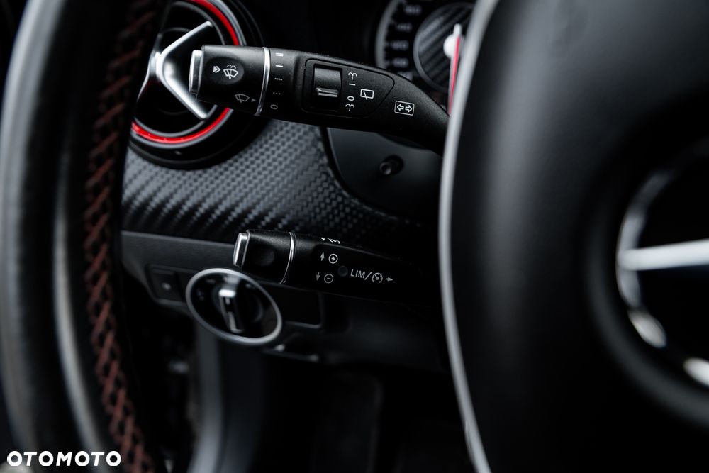 Mercedes-Benz Klasa A 45 AMG 4Matic AMG Speedshift 7G-DCT - 35