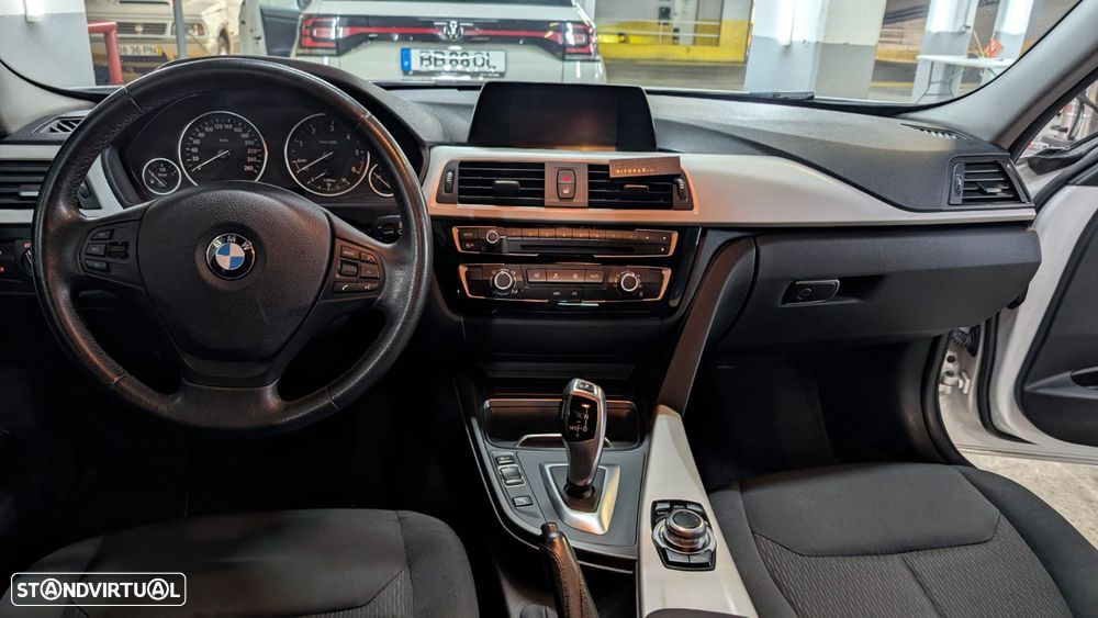 BMW 320 d Auto - 11
