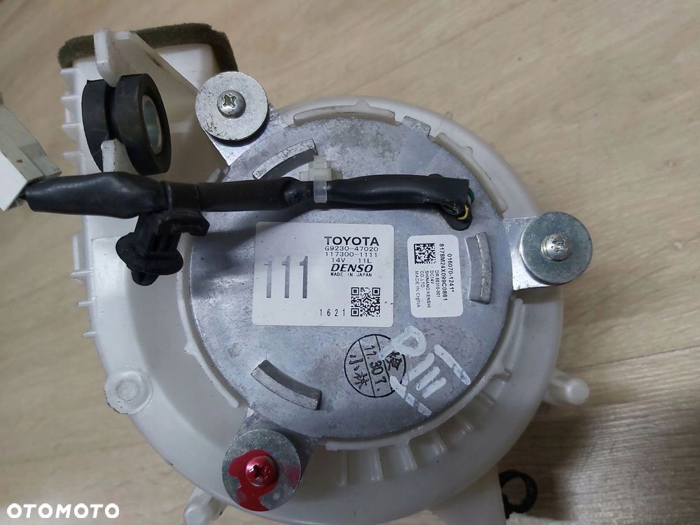 Toyota Prius III PLUS DMUCHAWA WENTYLATOR BATERII - 2