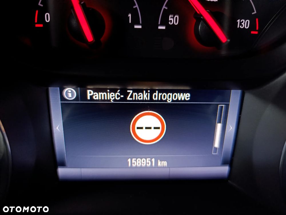 Opel Astra 1.6 D (CDTI) Start/Stop Sports Tourer Business - 11