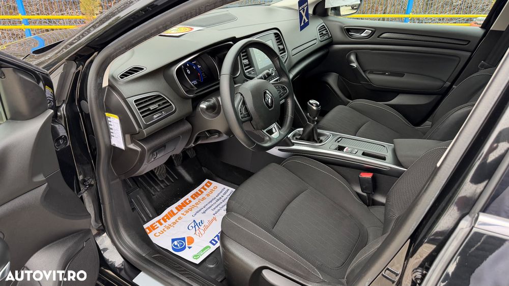 Renault Megane Grandtour TCe 140 GPF LIMITED - 6