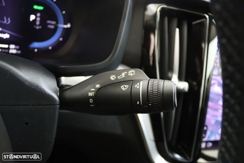 Volvo V60 2.0 T6 AWD TE Core - 17