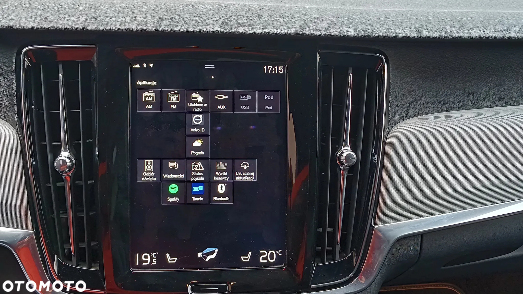 Volvo V90 D4 Geartronic R Design - 25