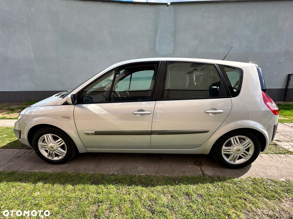 Renault Scenic - 2