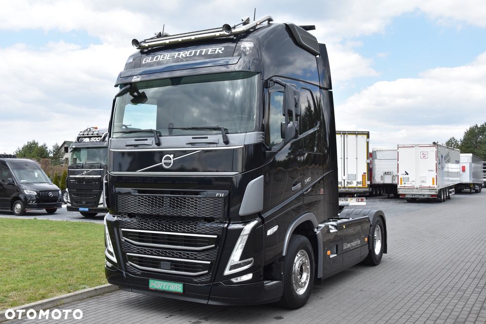 Volvo FH5 540 EURO6 / GLOBETROTTER XL / FULL-LED / KLIMA POSTOJOWA / NAWIGACJA / KAMERY / ALU FELGI / SKÓRY / CAŁY NA PODUSZKACH / TV / FULL OPCJA / STAN IDEALNY ! ! ! - 11
