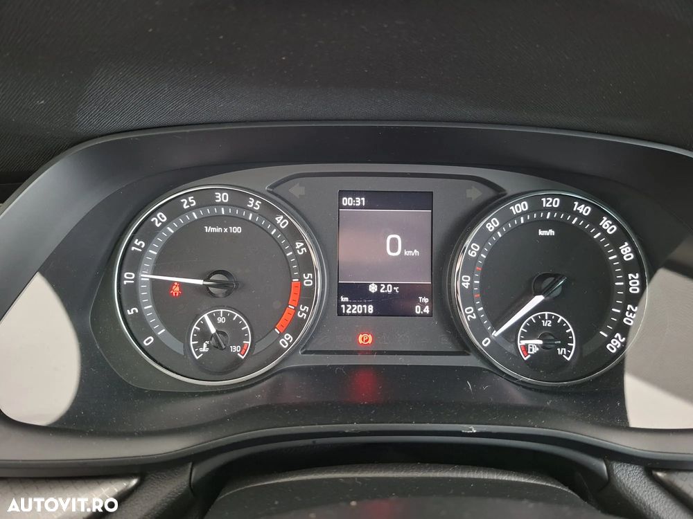 Skoda Octavia 2.0 TDI Ambition - 11