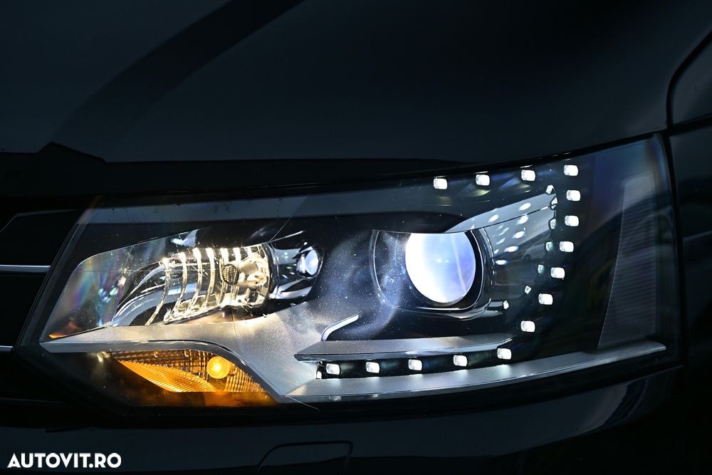 Volkswagen Multivan - 24