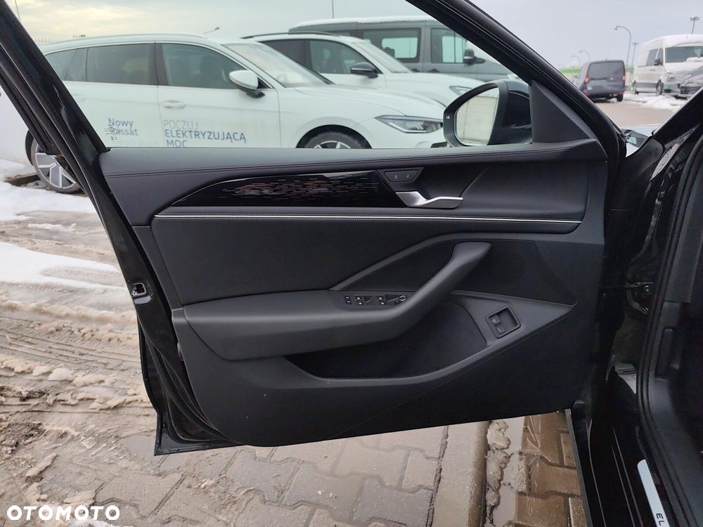 Volkswagen Passat - 11