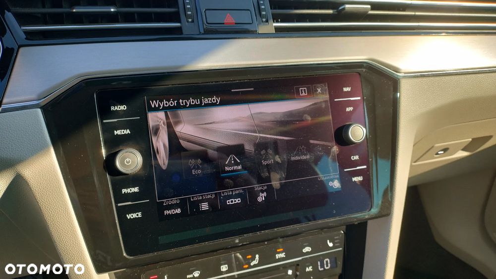 Volkswagen Passat 2.0 TDI 4Mot Elegance DSG - 27