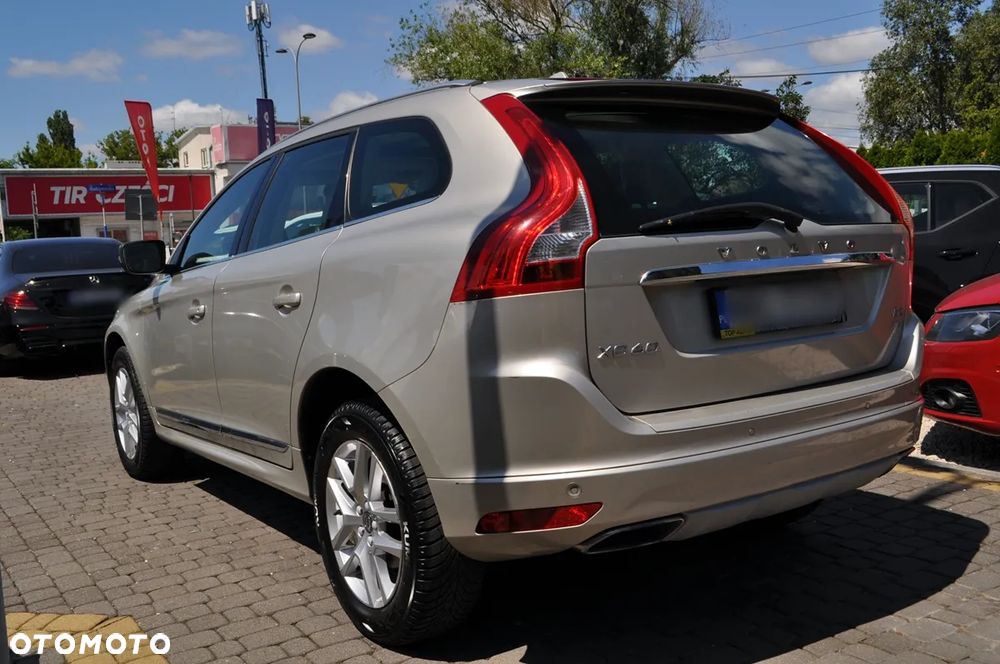 Volvo XC 60 D4 AWD Summum - 12