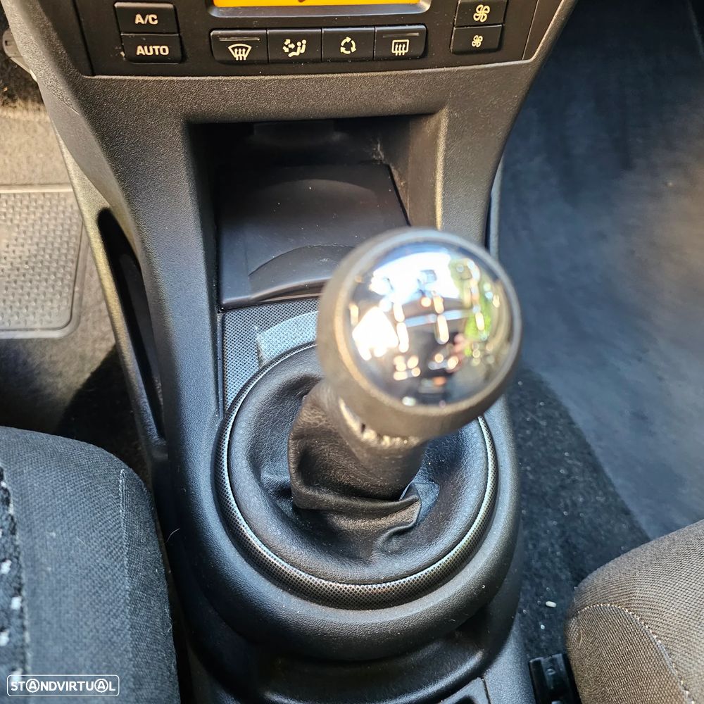 Citroën C4 1.6 HDi SX Airdream - 28