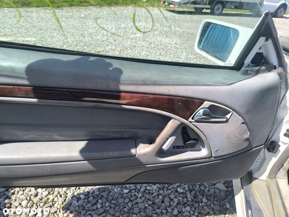 Mercedes-Benz SL - 22