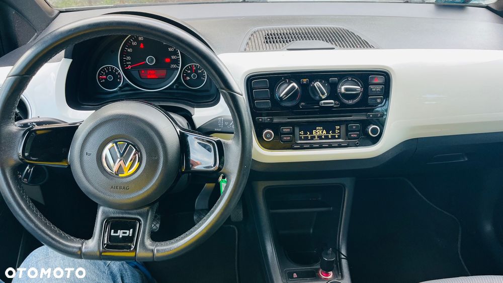 Volkswagen up! - 6
