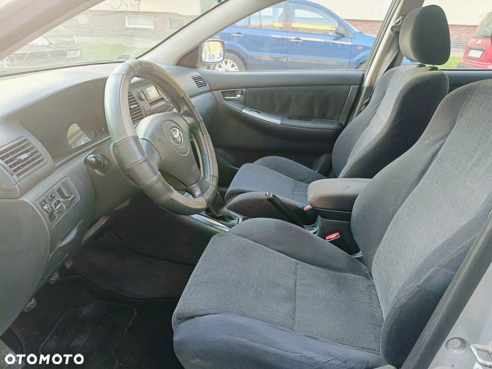 Toyota Corolla 2.0 D-4D Sol - 5