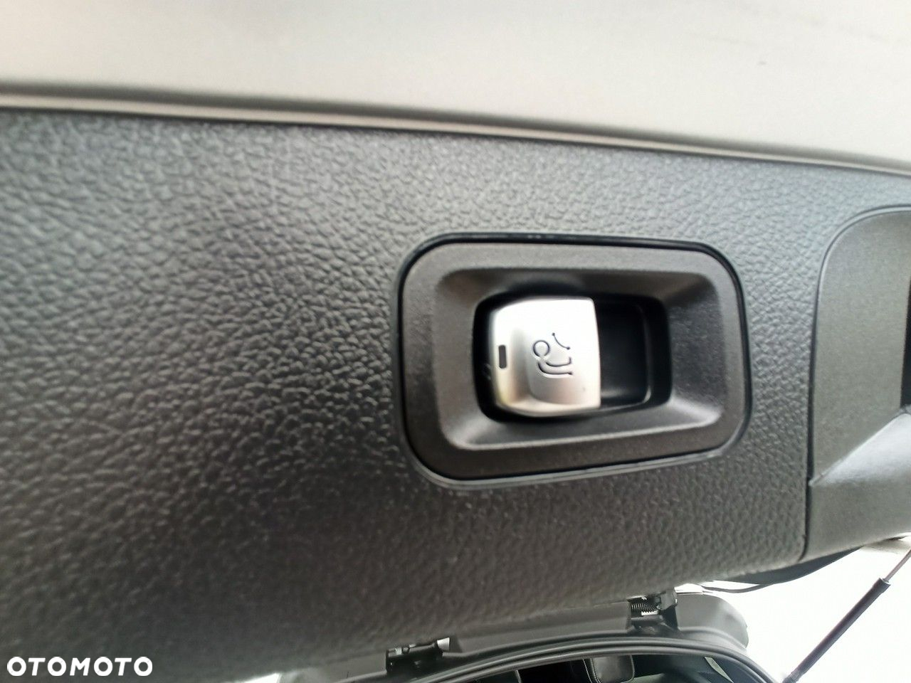 Mercedes-Benz GLC 250 d 4Matic 9G-TRONIC AMG Line - 9