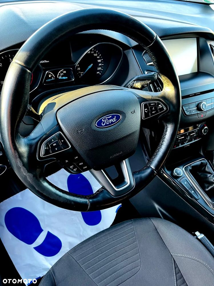 Ford Focus - 18