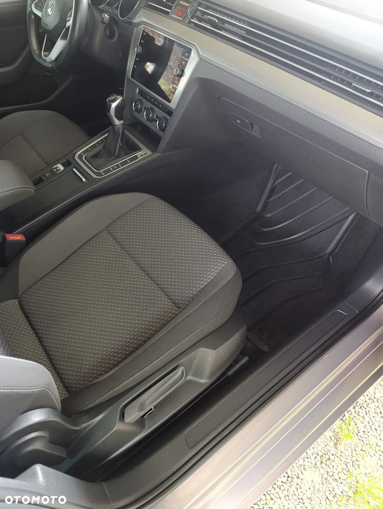 Volkswagen Passat 2.0 TDI EVO Essence - 7