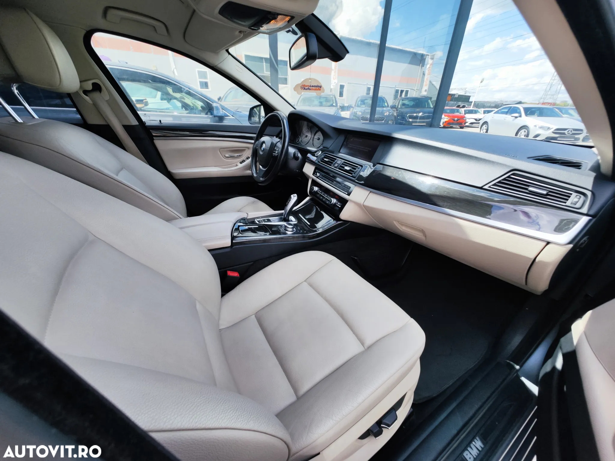 BMW Seria 5 525d Aut. - 8
