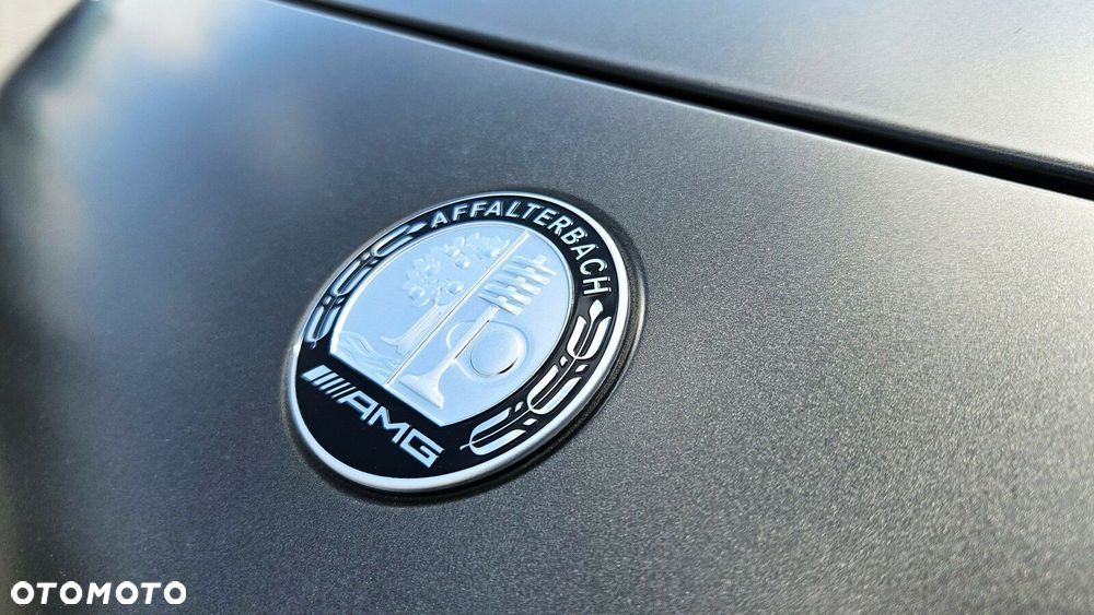 Mercedes-Benz SL AMG 63 4-Matic+ - 9