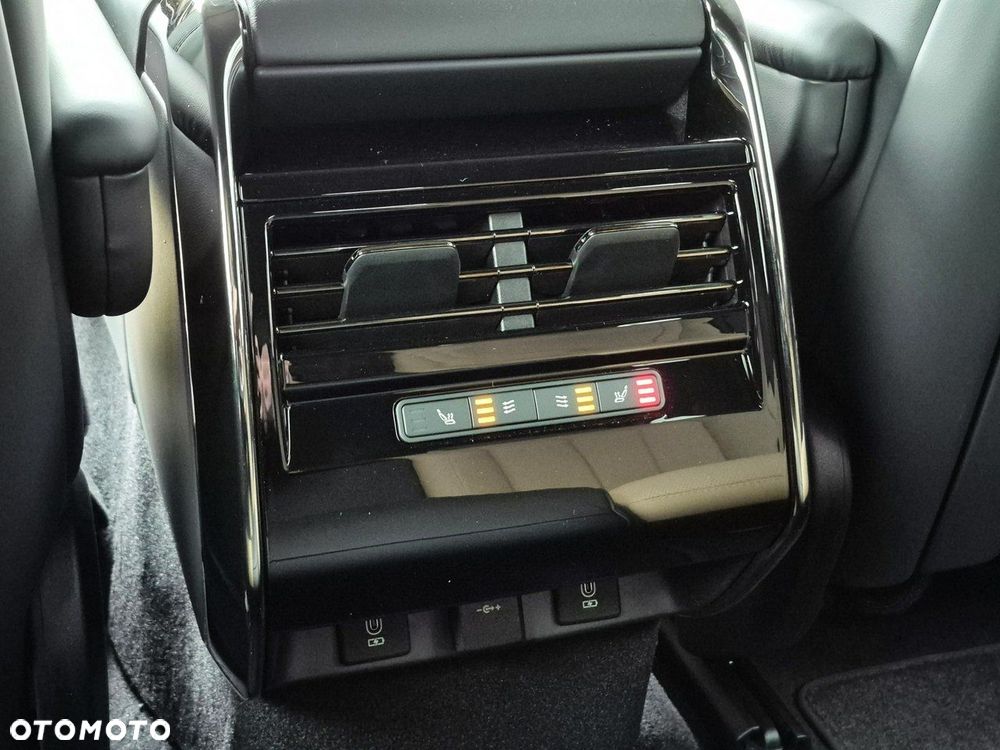 Land Rover Range Rover Sport - 28