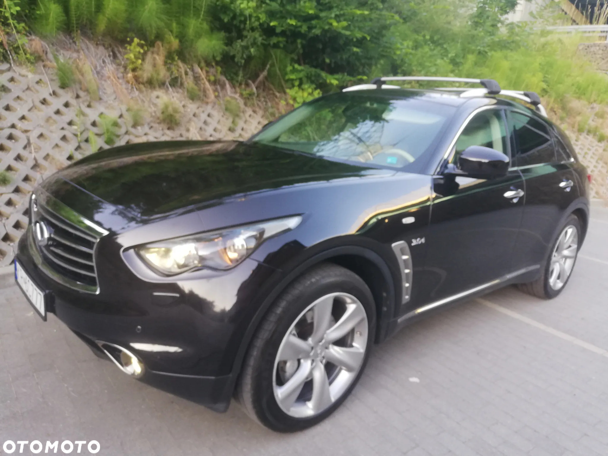Infiniti QX70 3.0d S Premium - 6