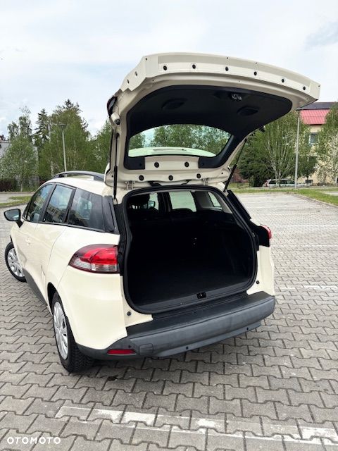 Renault Clio - 8