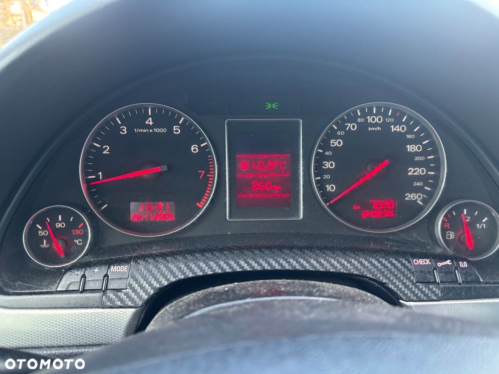 Audi A4 Limousine - 15