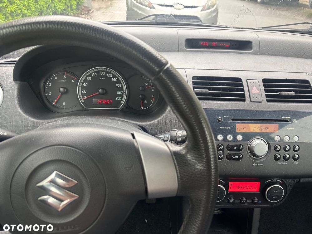 Suzuki Swift 1.3 DDiS GLX / Comfort - 9