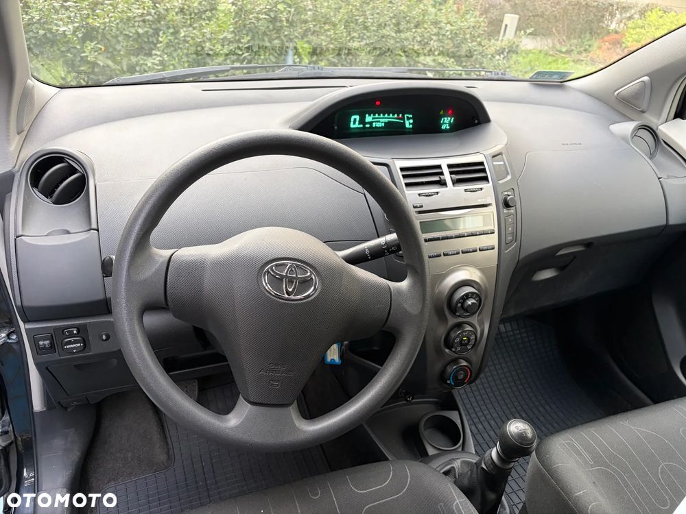 Toyota Yaris 1.33 Luna - 7