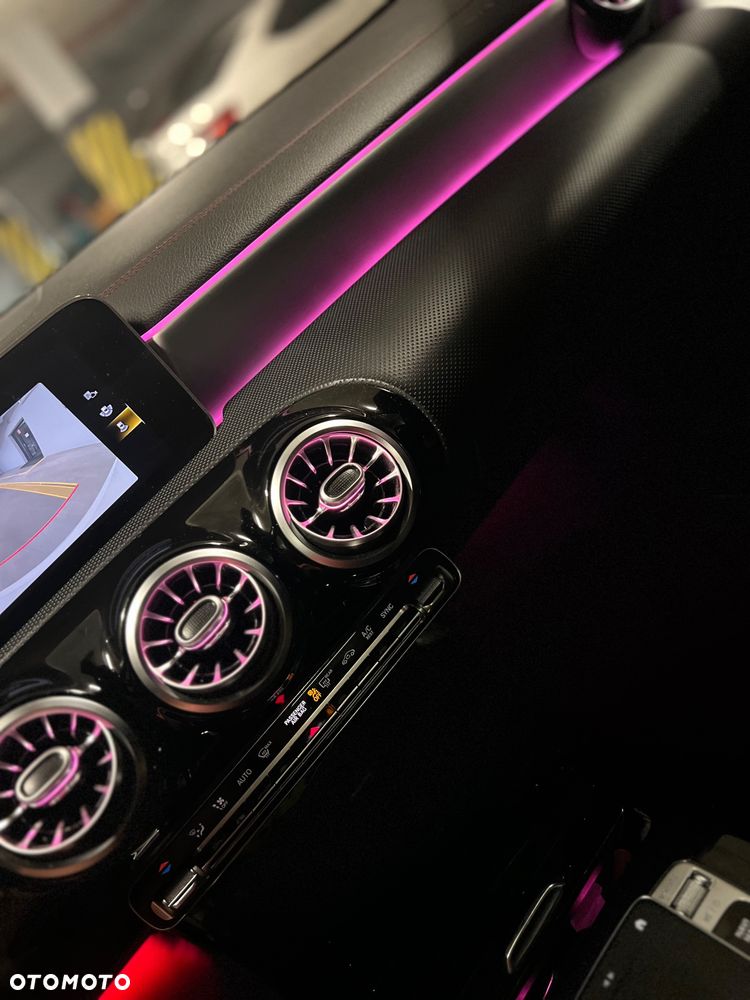 Mercedes-Benz CLA 220 4-Matic 7G-DCT - 9