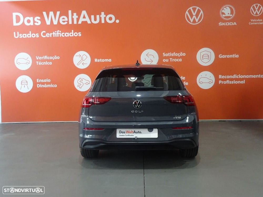 VW Golf 1.5 eTSI Urban DSG - 4
