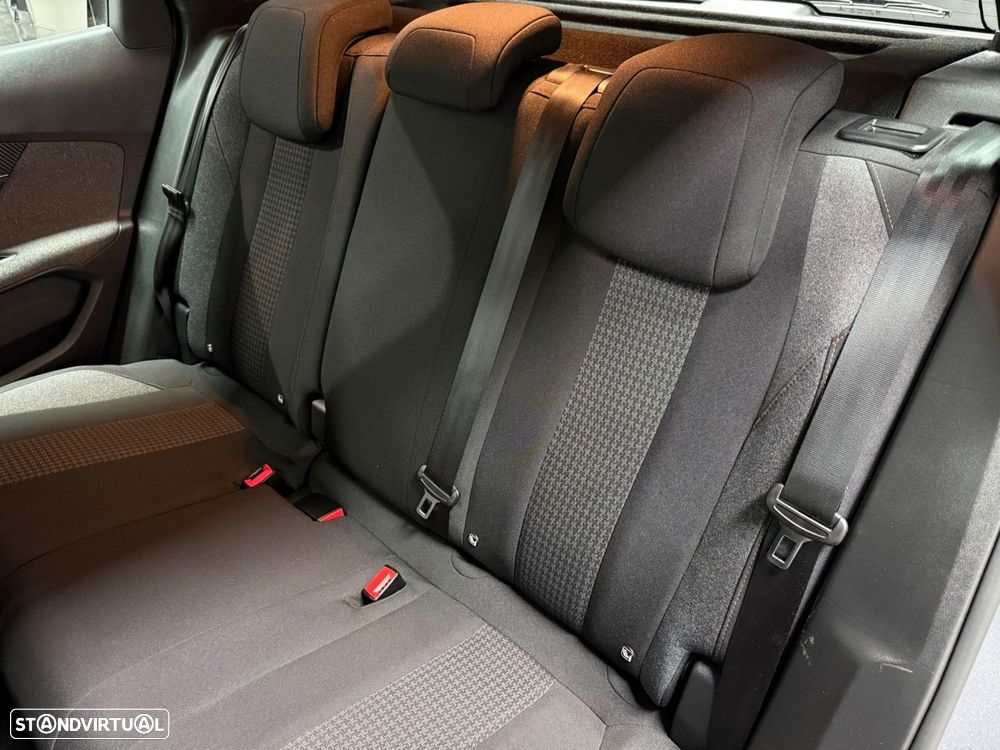 Peugeot 3008 1.5 BlueHDi Allure EAT8 - 12