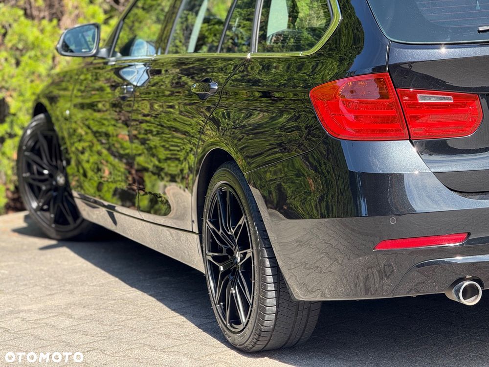 BMW Seria 3 320d Sport-Aut Efficient Dynamics Edition Luxury Line - 12