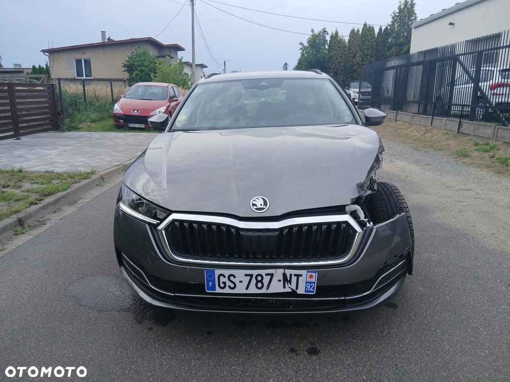 Skoda Octavia 2.0 TDI Sportline DSG - 17
