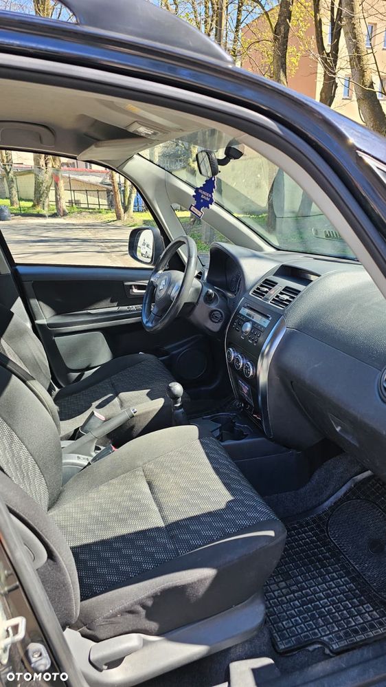 Suzuki SX4 1.6 VVT 4x2 Comfort - 10