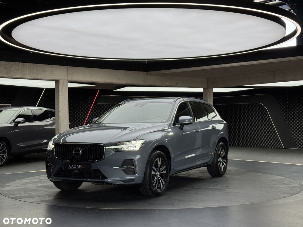 Volvo XC 60 B4 D AWD Momentum Pro - 2