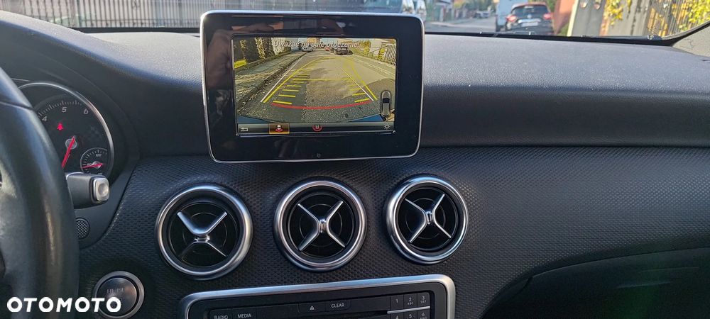 Mercedes-Benz Klasa A 180 7G-DCT - 16