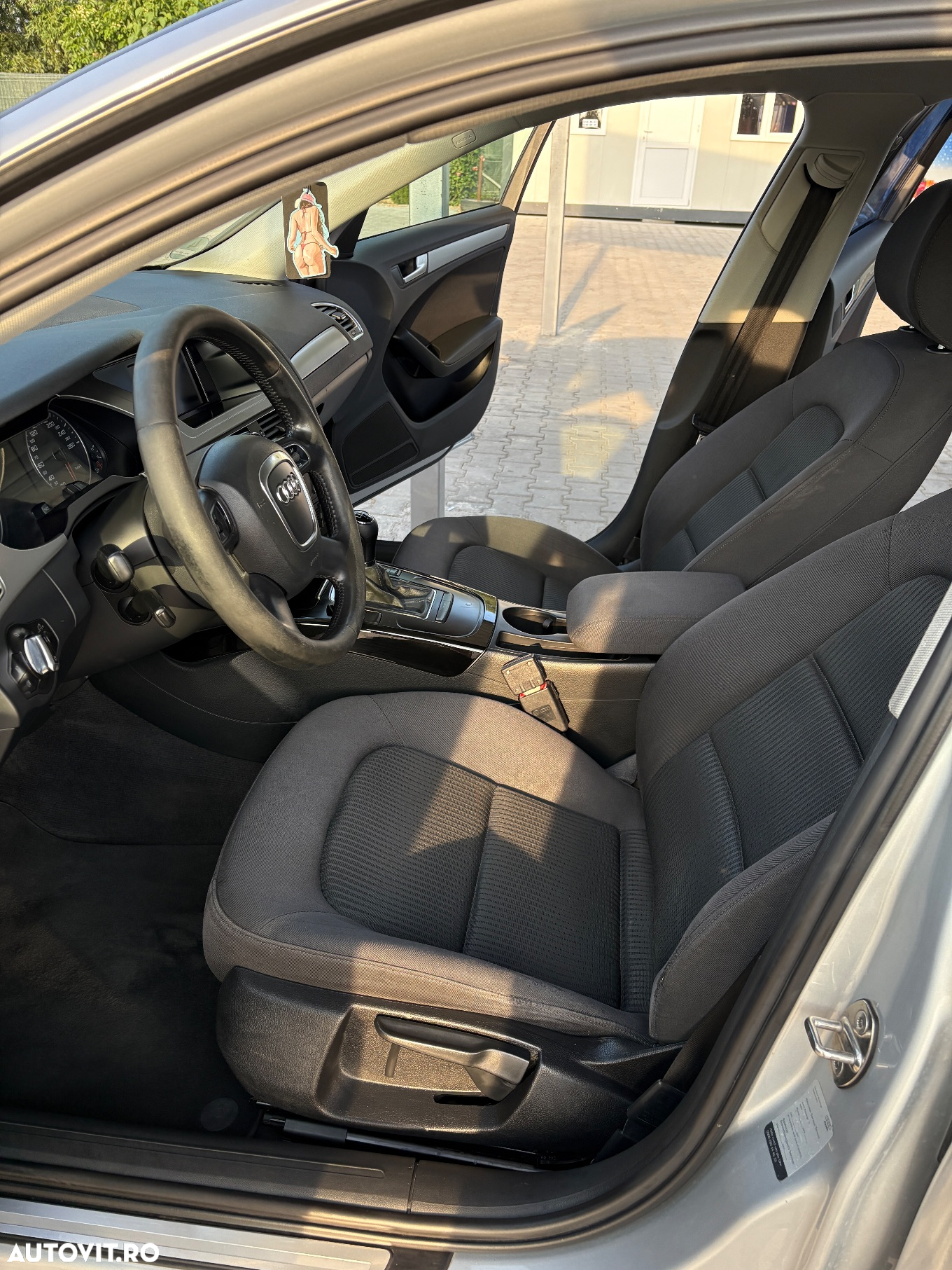 Audi A4 Avant 2.0 TDI - 8