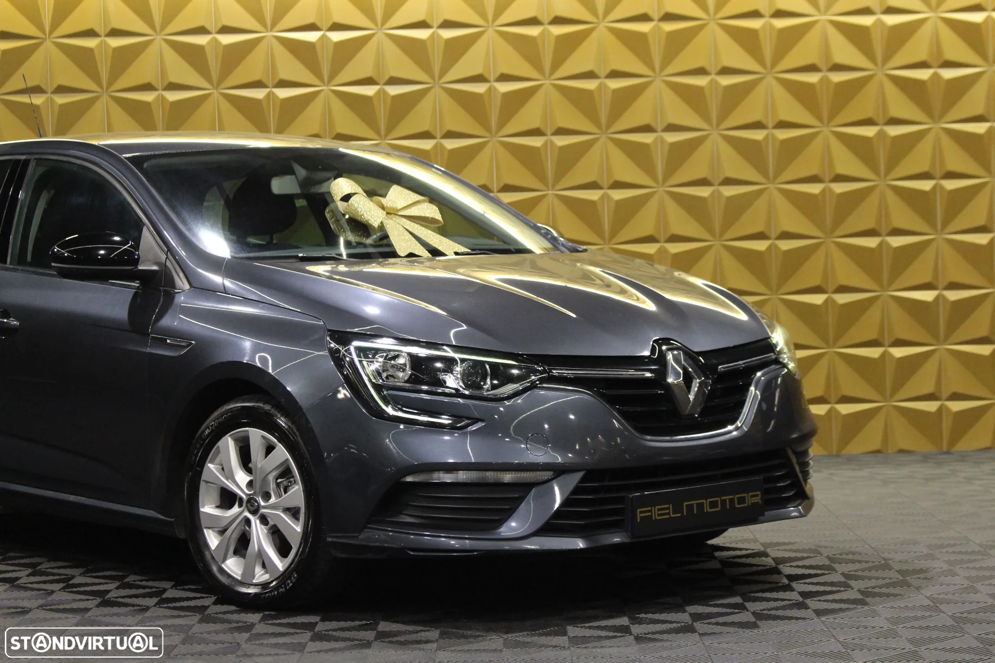 Renault Mégane 1.5 Blue dCi Limited - 6
