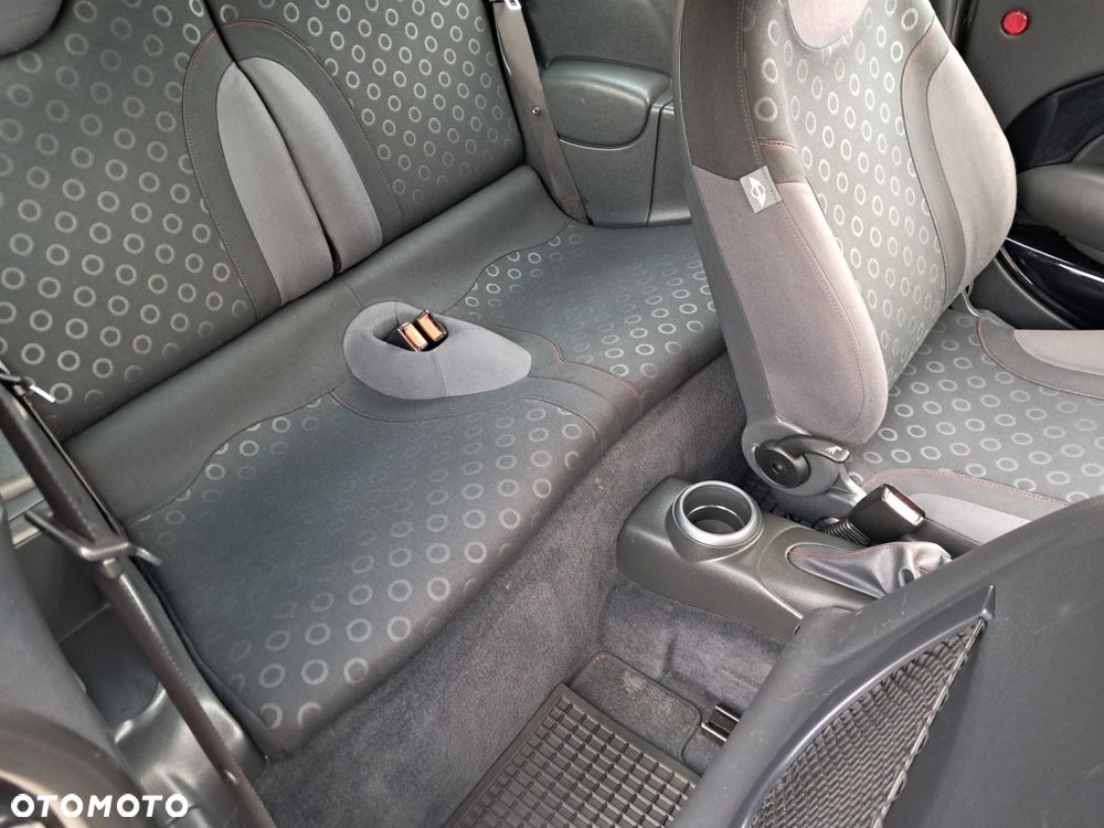 MINI ONE Sidewalk - 22