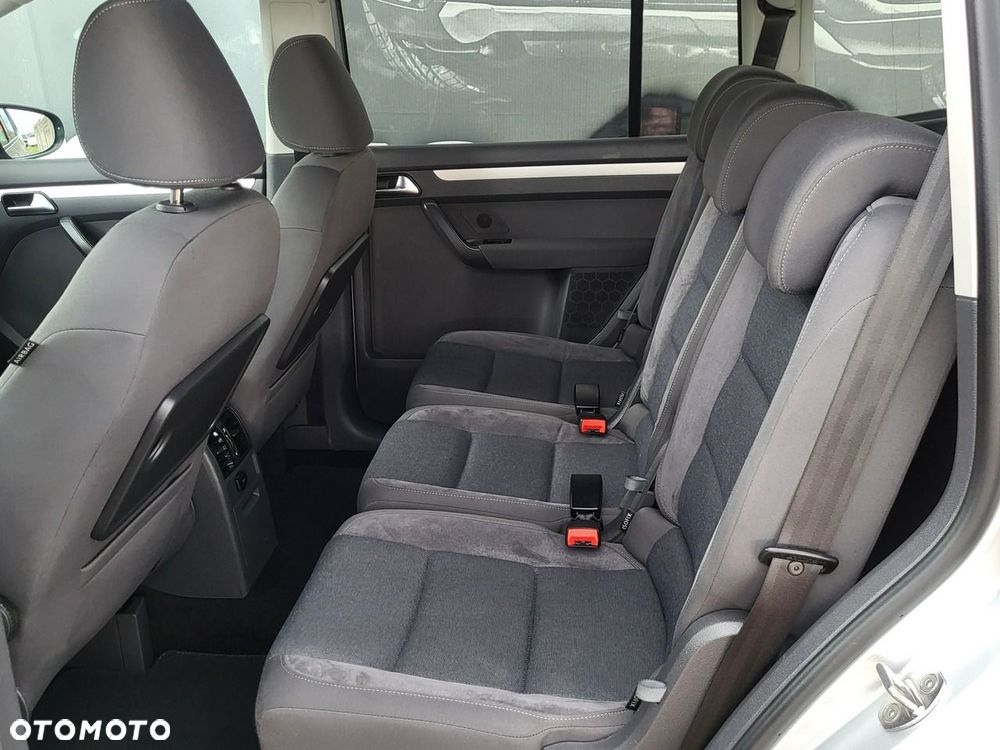 Volkswagen Touran - 7