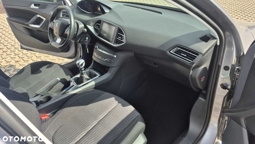 Peugeot 308 - 6